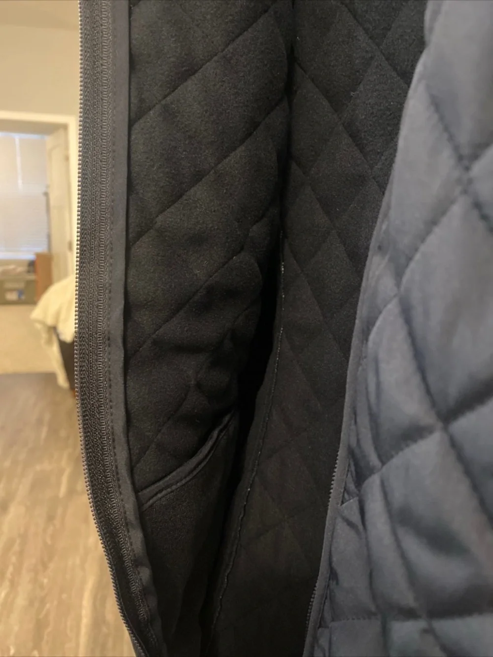 Van Heusen Black Quilted Vest - Picture 5 of 7